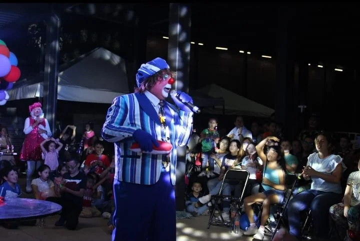 Presentación en vivo de Peluquín