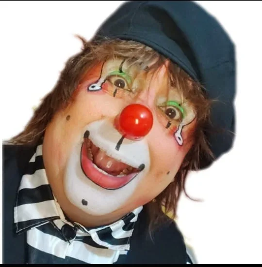 Retrato de Peluquín sobre fondo claro